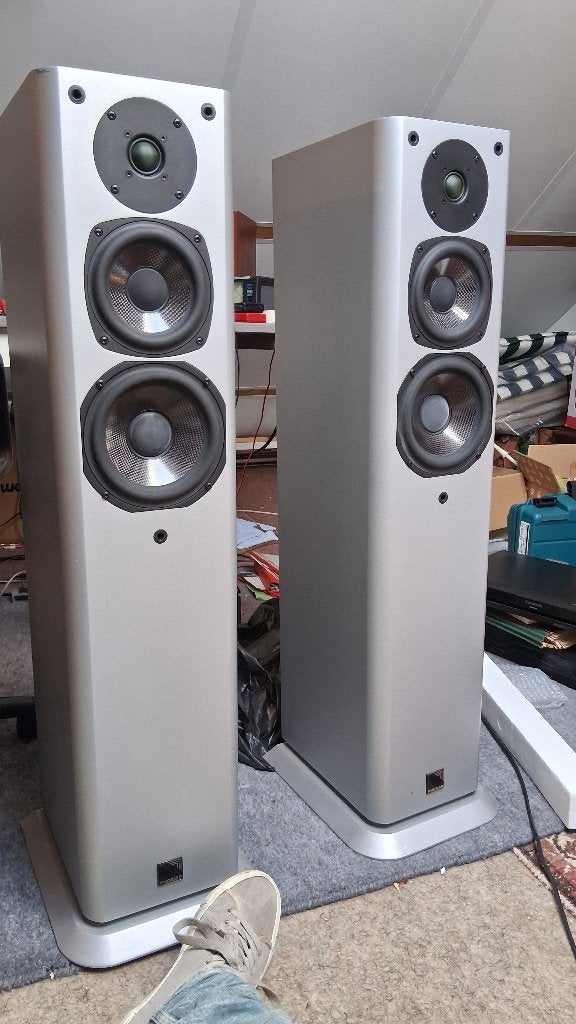 Phonar vloerstaanders P300 MK III UK, Audio, Tv en Foto, Luidsprekers, Vloerstaande luidspreker, Gebruikt, Inclusief kabels, Ophalen