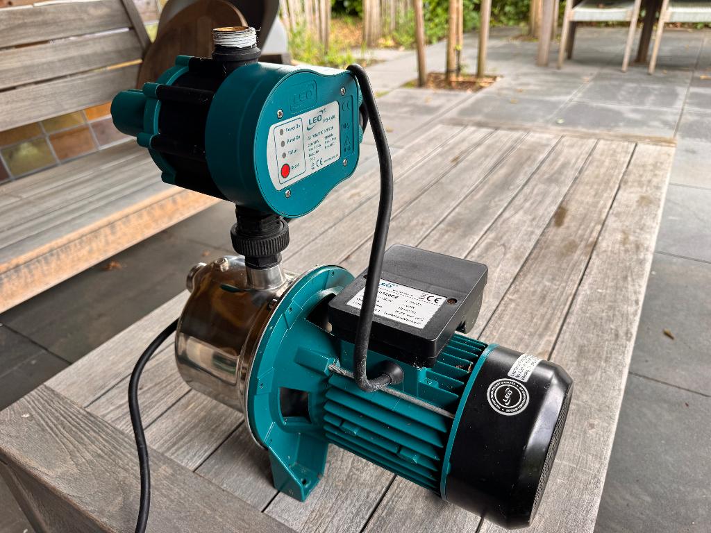 Leo 4xcm120ce beregeningspomp, Tuin en Terras, Ophalen, Zo goed als nieuw, Elektrisch, Beregeningspomp