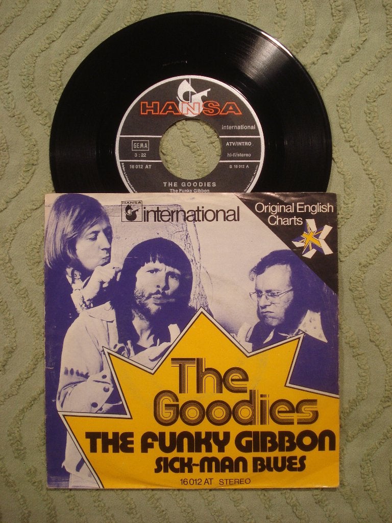 The Goodies 7" Vinyl Single: ‘The funky Gibbon’ (Duitsland), Ophalen of Verzenden, Zo goed als nieuw, 7 inch, Pop