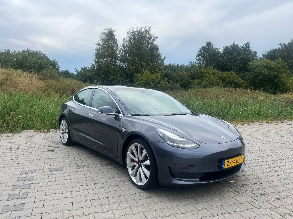 Tesla Model 3 performance | FSD t.w.v. 7500 | Trekhaak, Automaat, 1831 kg, Zwart, 462 pk