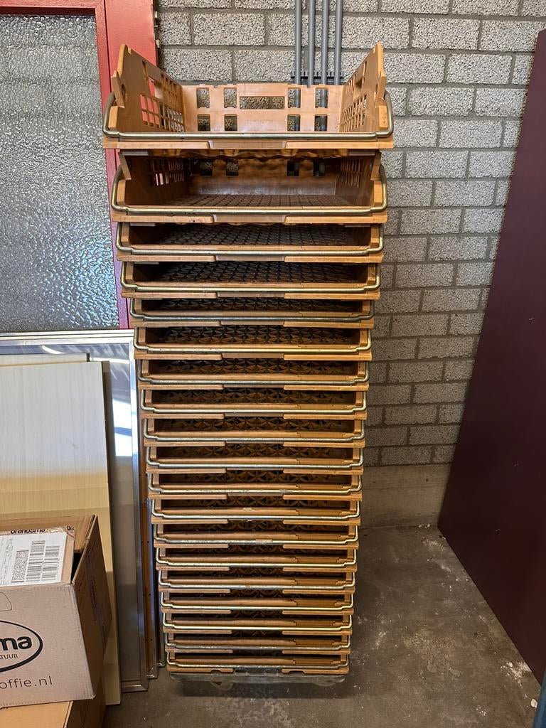 Brood kratten brood kar bakkers kratten, 100 liter of meer, Ophalen, Zo goed als nieuw, Transportkar