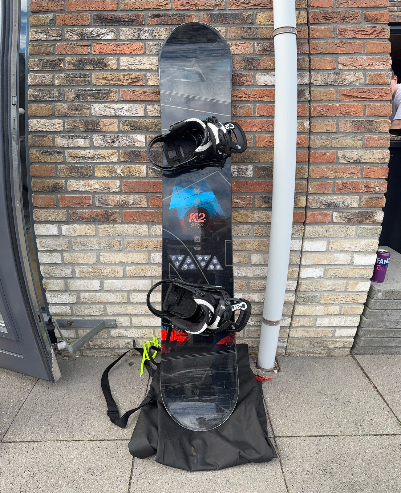 K2 Snowboard met bindingen en tas, Sport en Fitness, Ophalen, Gebruikt, Board
