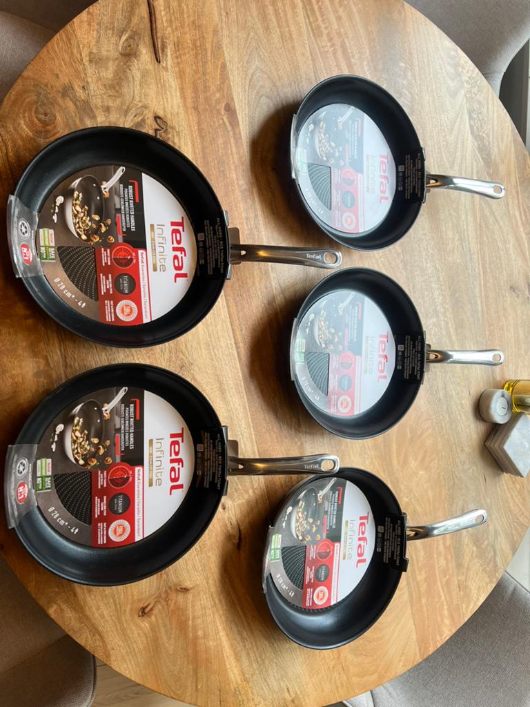 Tefal Infinite RVS Koekenpan 28cm (voor alle warmtebronnen), Ophalen of Verzenden, Aluminium