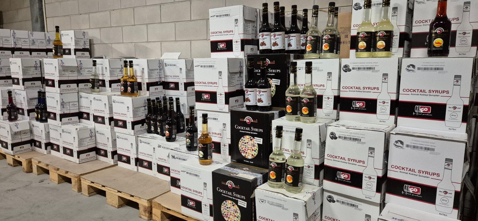 GRATIS OVERDATUM Diverse Cocktailsiropen - 70cl Flessen, Diversen, Levensmiddelen, Ophalen