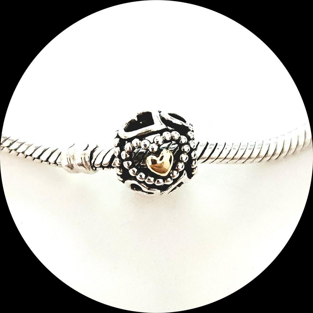 Pandora opengewerkte Hartjes gouden Hartjes 791372 / retired, Sieraden, Tassen en Uiterlijk, Bedels, Pandora, Ophalen of Verzenden