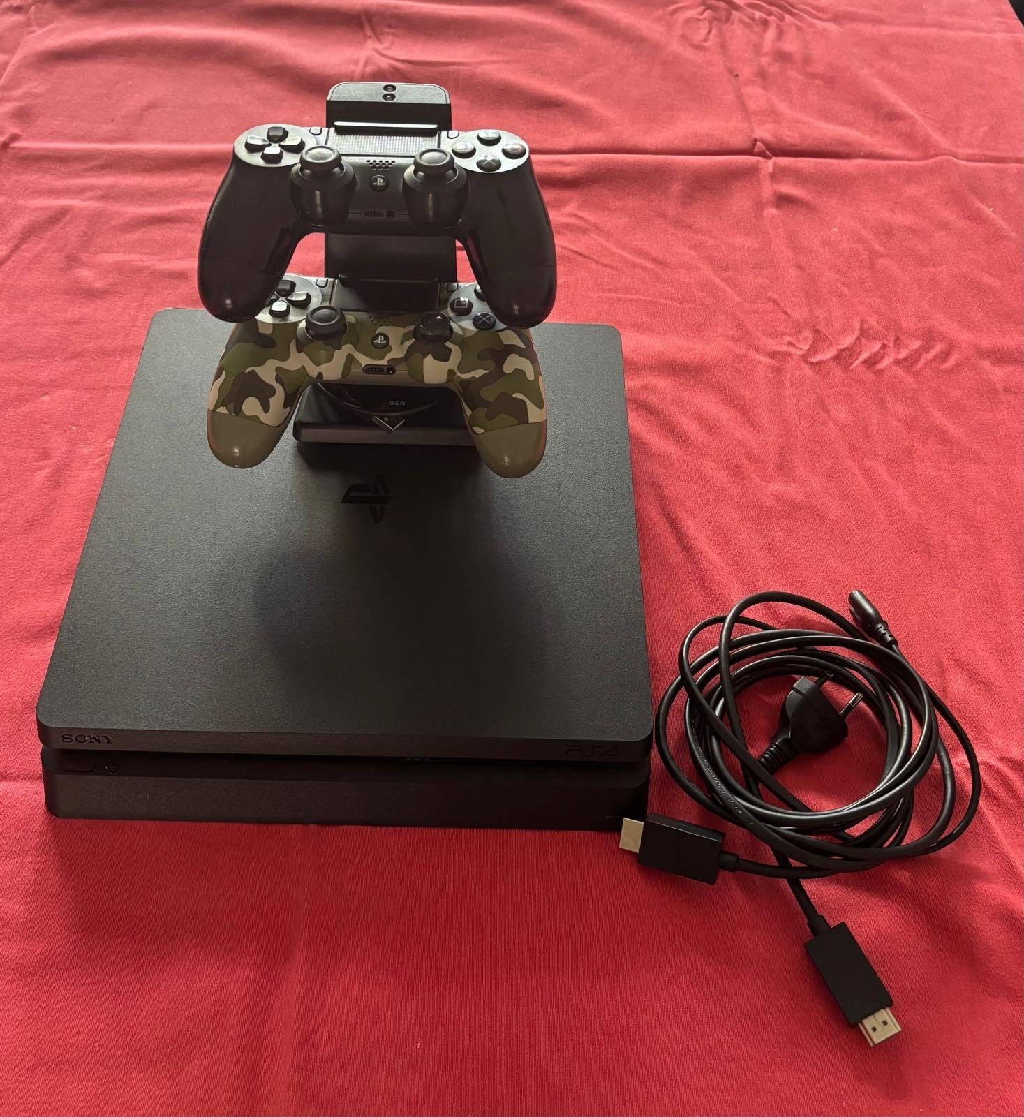 PlayStation 4 Slim met 2 controllers, 20 games en racestuur, Ophalen, Met 2 controllers, Slim, 500 GB