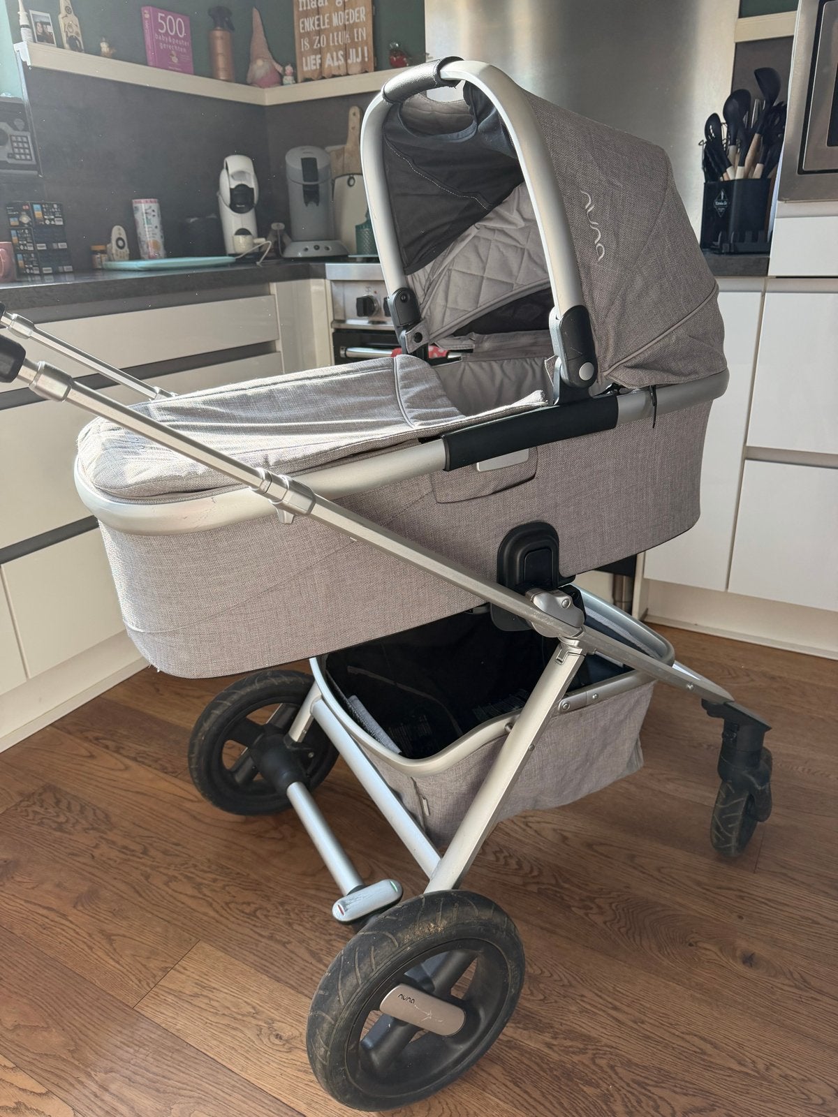 Nuna Mixx Next kinderwagen met reiswieg en zitje, Gebruikt, Combiwagen, Met reiswieg, Ophalen