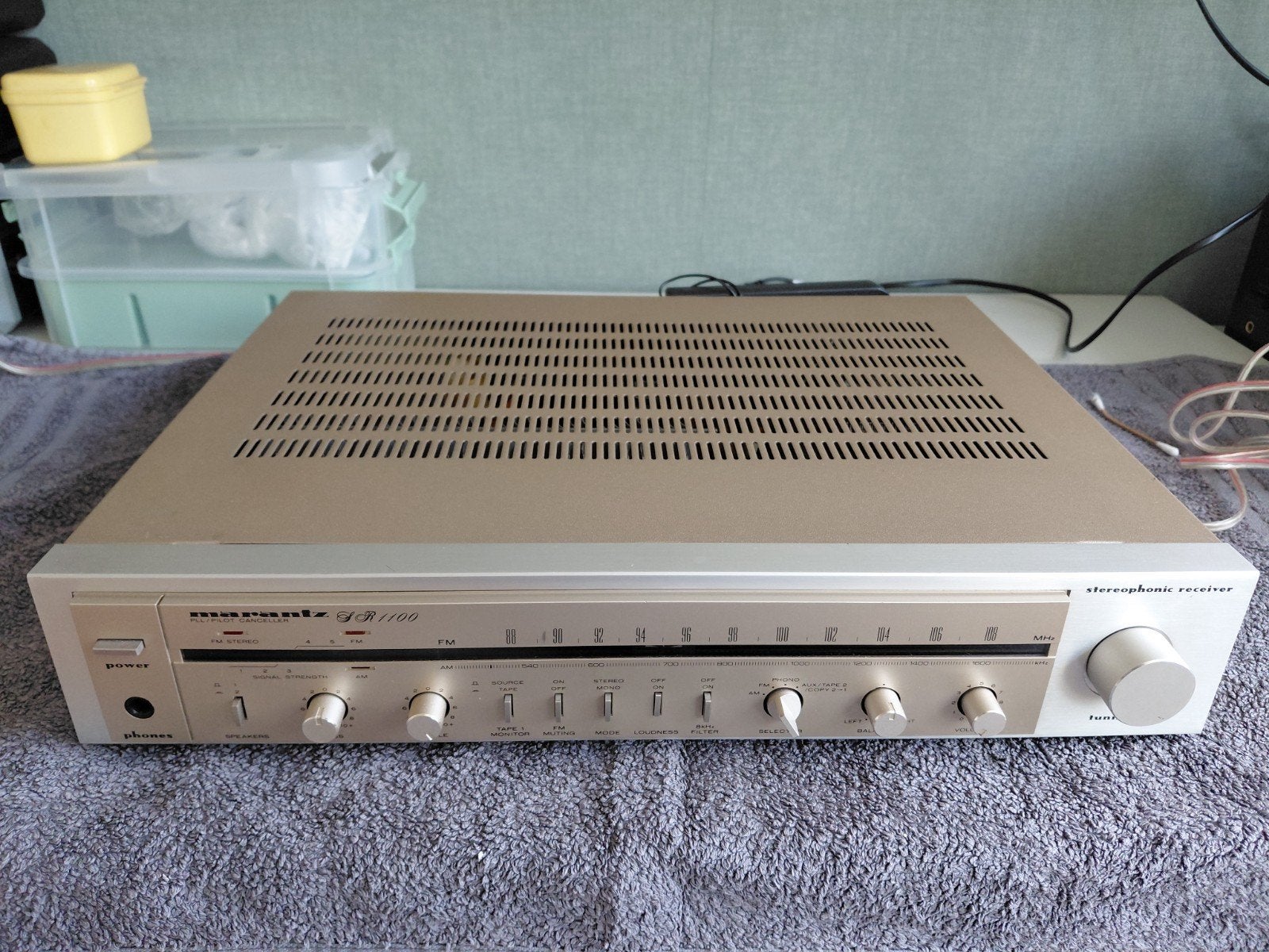 Marantz SR 1100 Stereo Receiver - Zuiver geluid, Marantz, Gebruikt, Ophalen of Verzenden, 60 tot 120 watt