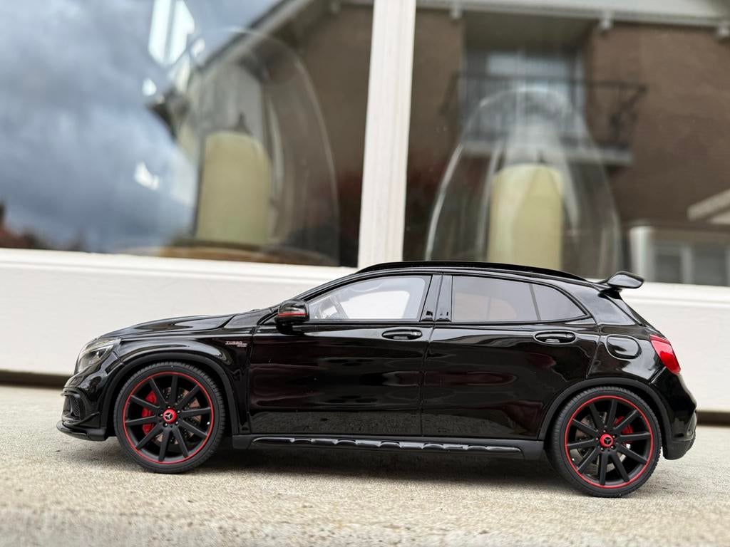 1:18 Mercedes GLA 45 AMG zwart GT Spirit GT064, Hobby en Vrije tijd, Overige merken, Info@gts-models.com, 2, rue de l'écusson, Zone commerciale Oxygène Sud, Josselin, 56120, FR