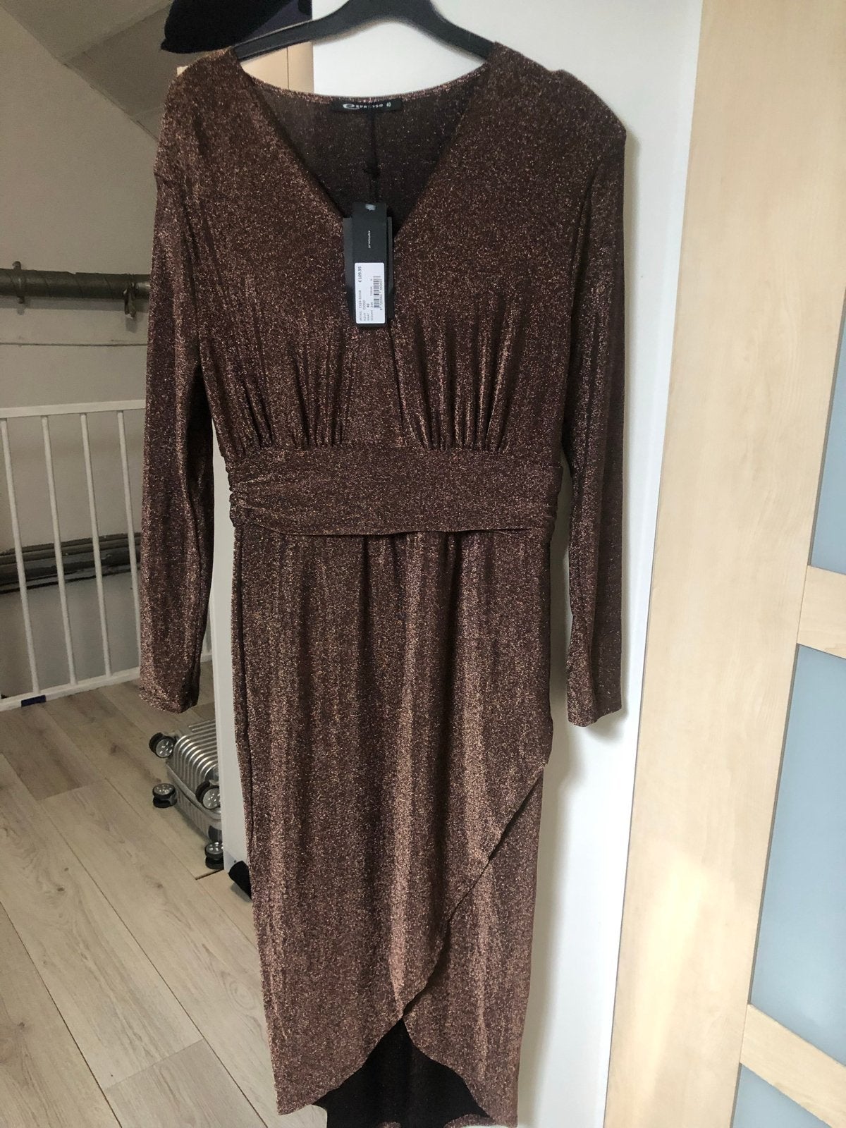 Nieuwe Expresso jurk maat 40 - Bronskleurig met glitter, Kleding | Dames, Maat 38/40 (M), Bruin, Nieuw, Ophalen of Verzenden