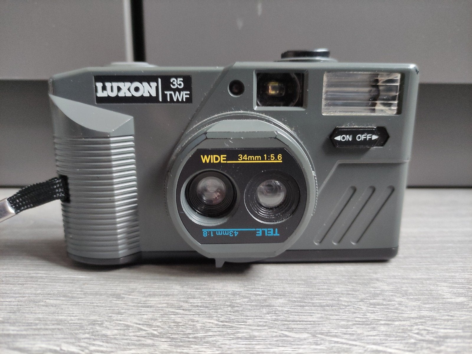 Luxon 35 TWF twins camera (werkend), Ophalen of Verzenden, Compact, Overige Merken