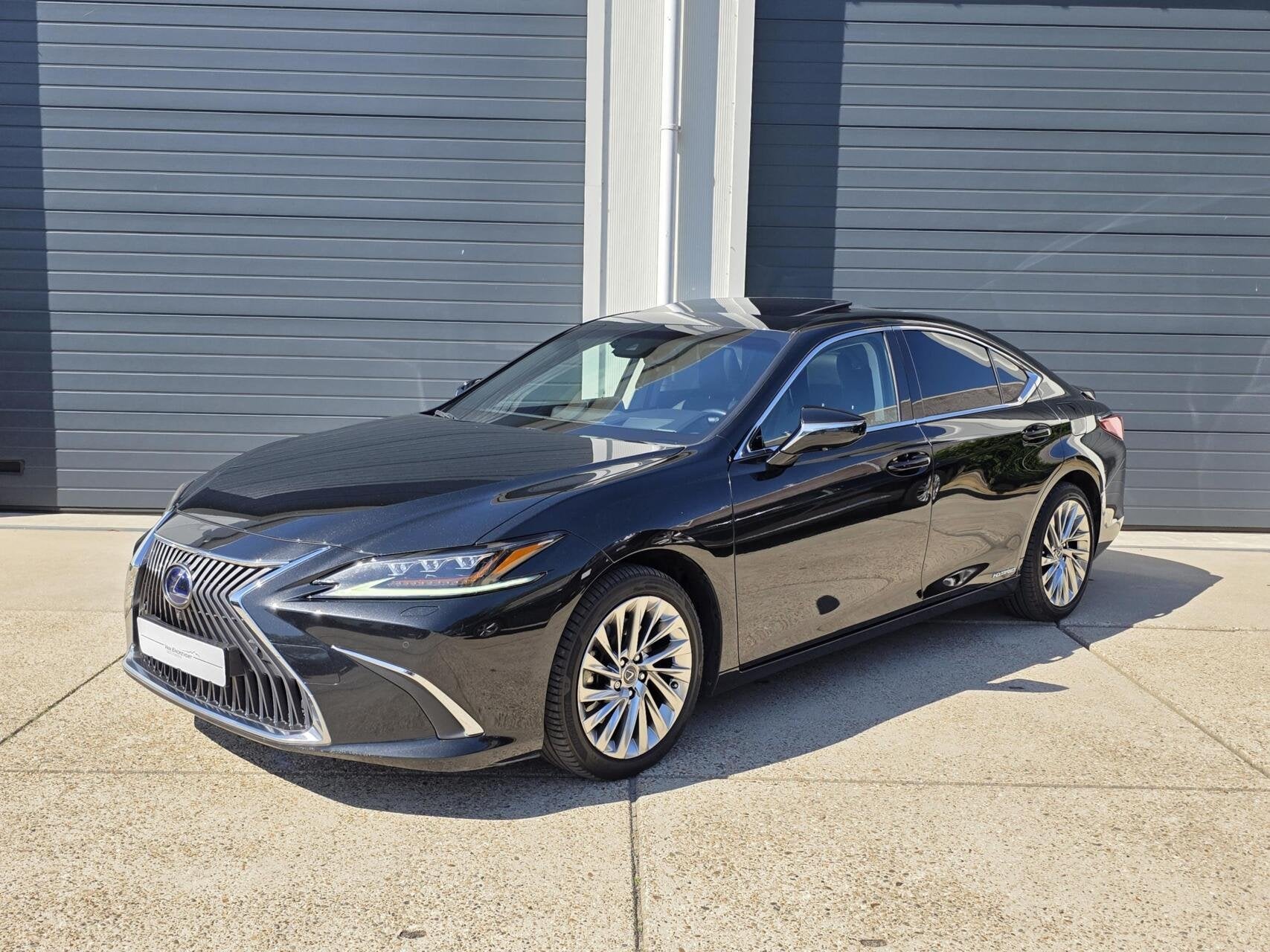 Lexus ES 300h President Line full options, Auto's, Gebruikt, Zwart, 4 cilinders, 2487 cc