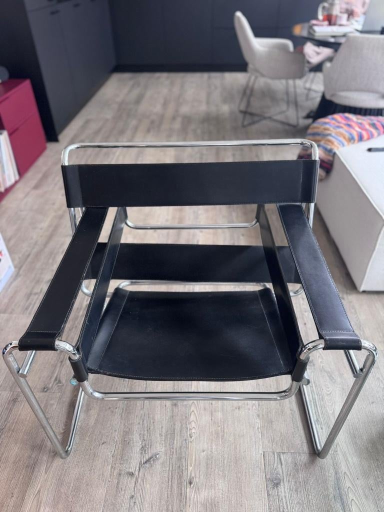 Wassily Chair by Marcel Breuer for Knoll, 75 tot 100 cm, Ophalen of Verzenden, Zo goed als nieuw, 75 tot 100 cm