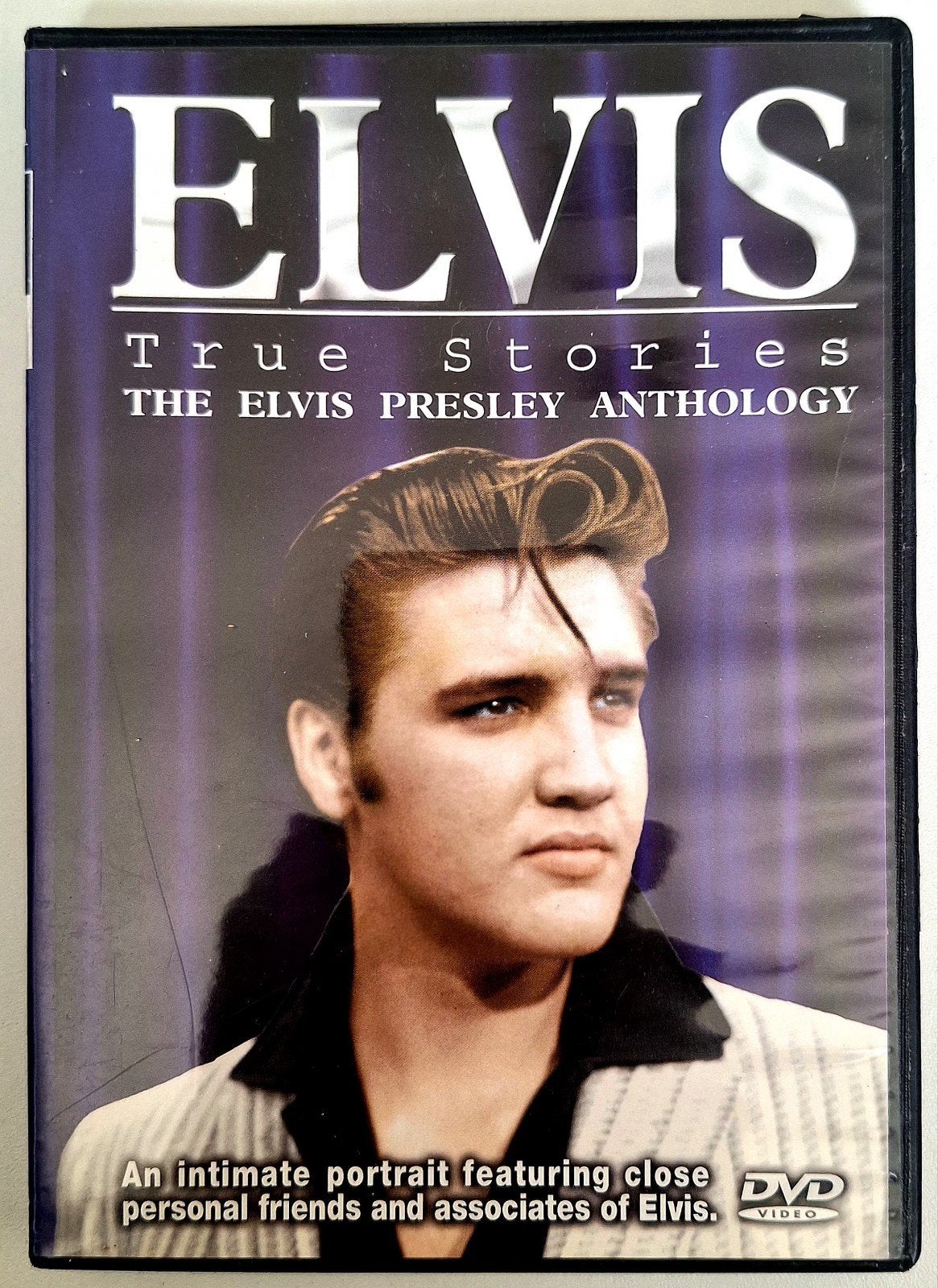 DVD  ELVIS PRESLEY - True Stories, Alle leeftijden, Ophalen of Verzenden, Gebruikt