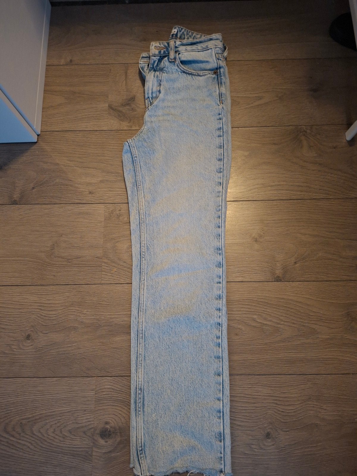 Zara spijkerbroek maat 32 recht model, Ophalen, Blauw, Zara, W27 (confectie 34) of kleiner