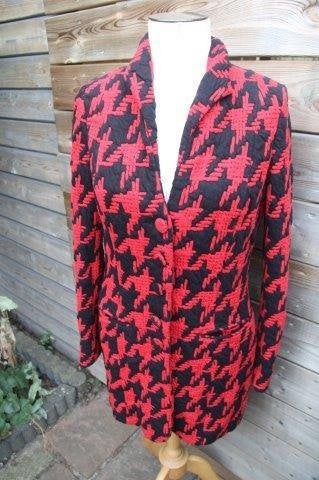 Jas/ Mantel rood/ zwart Moq mt 40 Vaste prijs, Maat 38/40 (M), Moq, Ophalen of Verzenden, Zo goed als nieuw