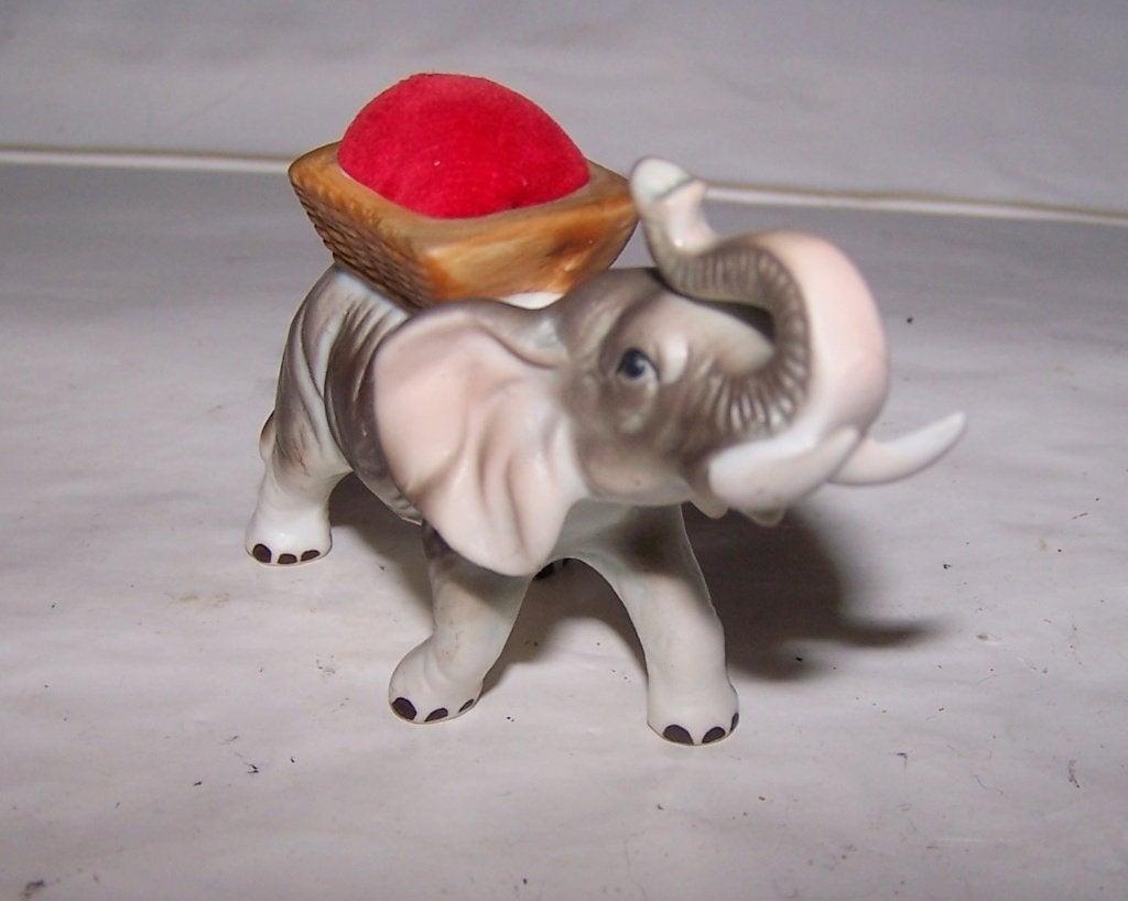 Prachtig klein beeldje Olifant. Nwst., Ophalen of Verzenden, Zo goed als nieuw, Dier