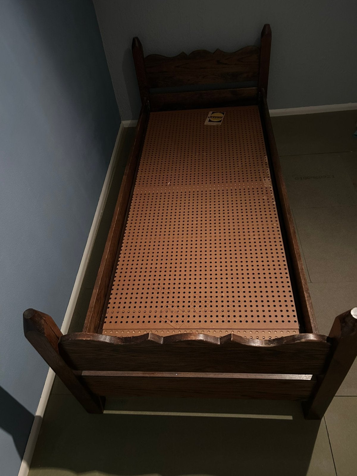 Gratis bed  maat 220 cm lang en 80 cm breed inclusief matras, Ophalen, 90 cm, Eenpersoons, Zo goed als nieuw