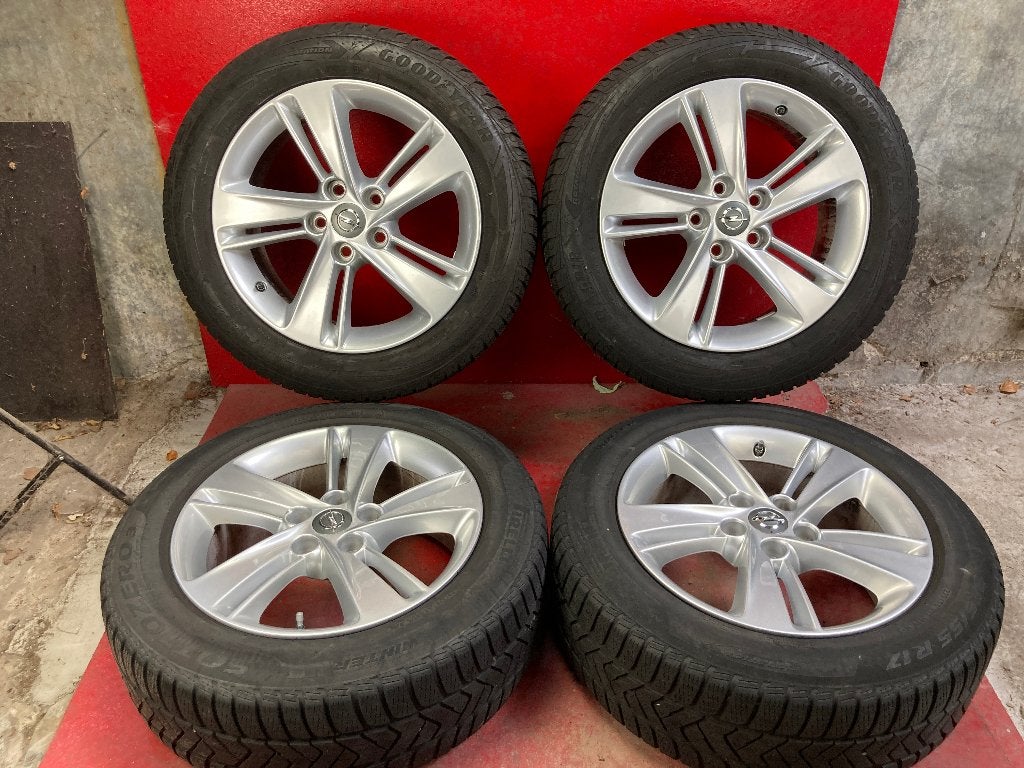 Winterbanden Opel Insignia 225/55R17, Auto-onderdelen, Gebruikt, ., Banden en Velgen, 17 inch