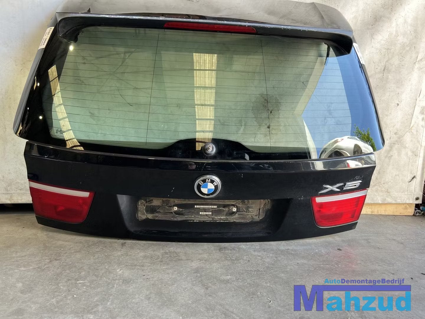 BMW X5 E70 Zwart achterklep 2006-2013, Auto-onderdelen, Petuelring 130
80788  Munich, DE, Gebruikt, Deur, Info@bmw.de
