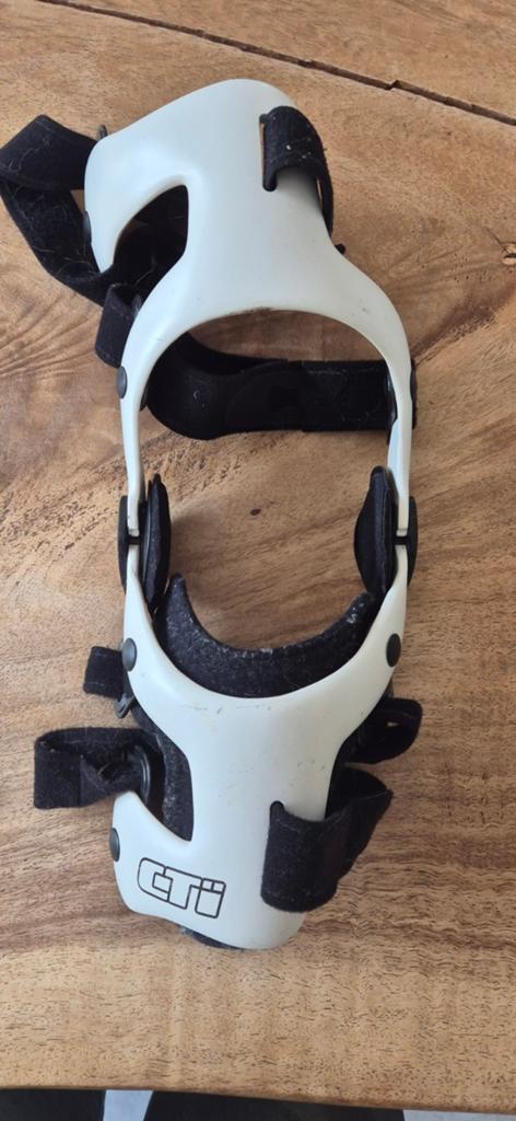 CTI2 knie brace Össur, Ophalen of Verzenden