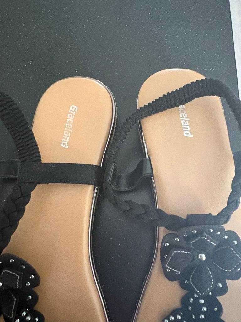 Sandalen van Graceland maat 44, Kleding | Dames, Schoenen, Ophalen of Verzenden, Zo goed als nieuw, Zwart, Sandalen of Muiltjes