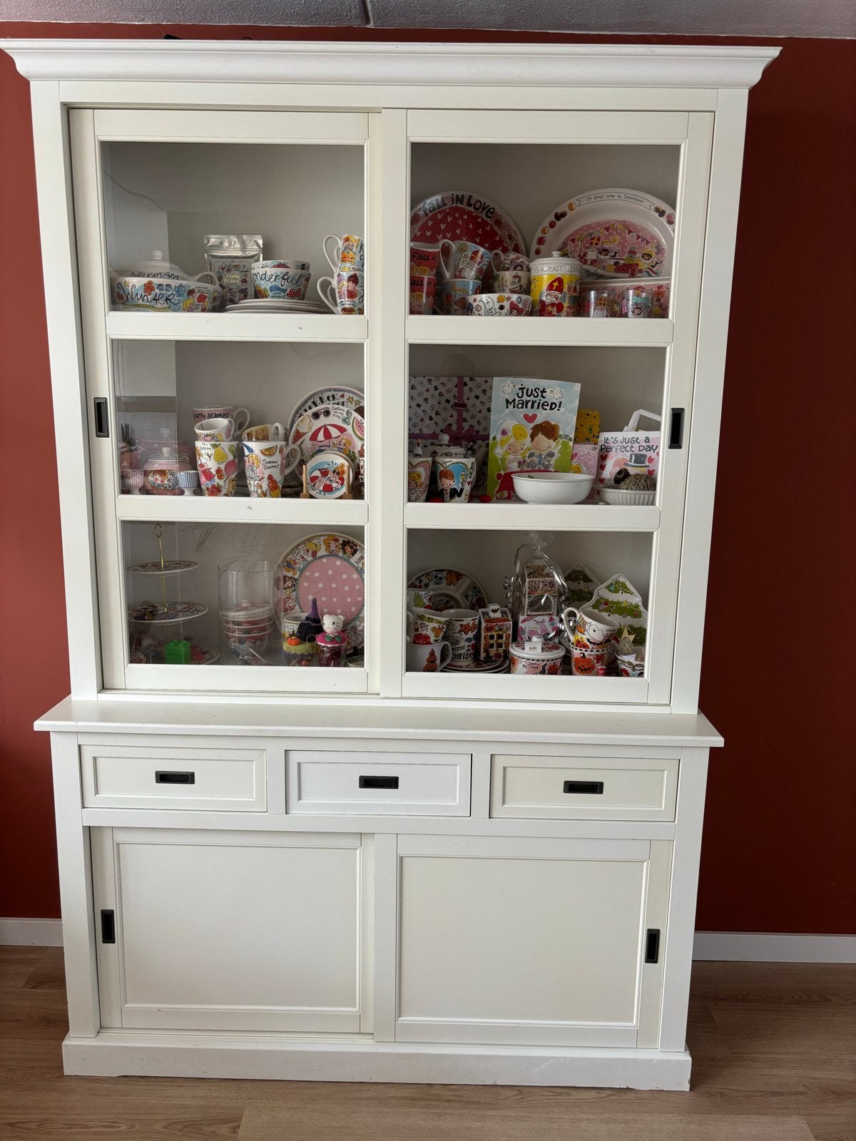 Witte buffetkast met schuifdeuren en lades, Huis en Inrichting, Kasten | Boekenkasten, Ophalen, Gebruikt, 100 tot 150 cm, 200 cm of meer