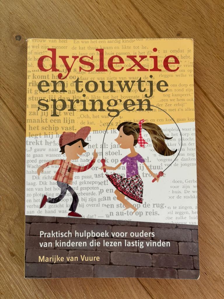Dyslexie en touwtje springen incl meskerbord, Boeken, Ophalen