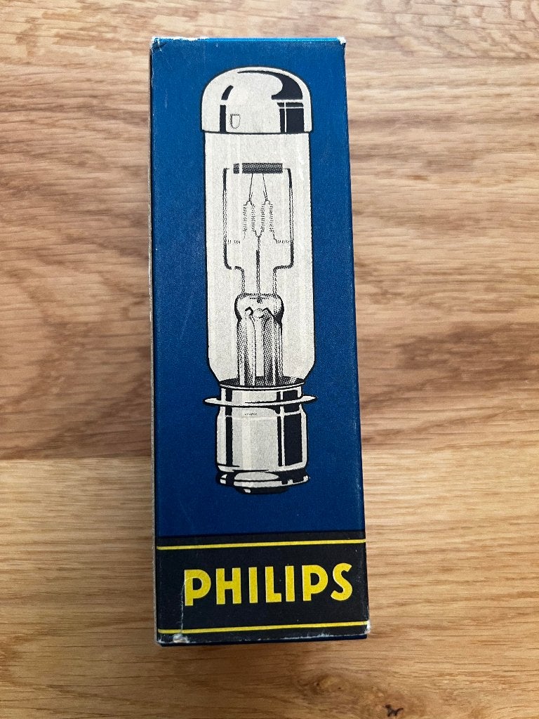 Philips vintage projectorlamp 130V 500W P28S, Ophalen of Verzenden