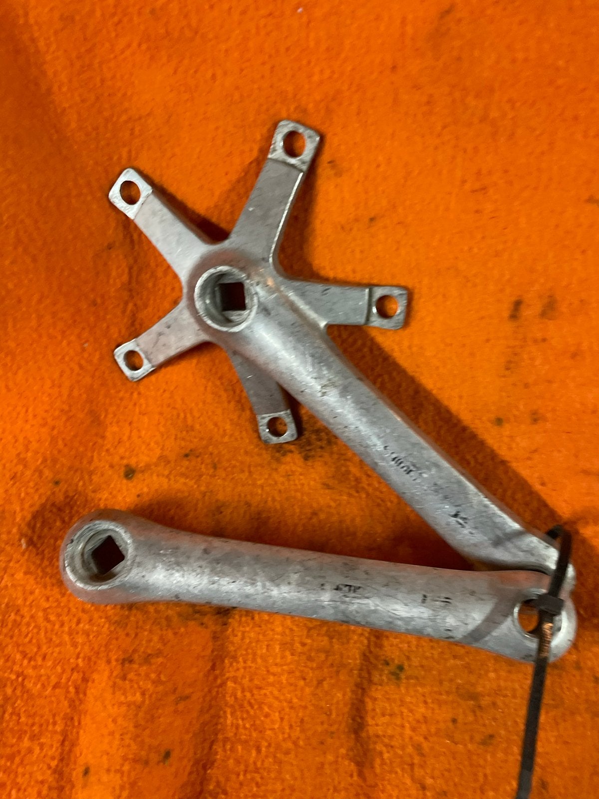 Shimano 1050 Crankstel - racefiets Fiets Crankset, Fietsen en Brommers, Crankstel of Pedalen, Gebruikt, Verzenden, Aluminium