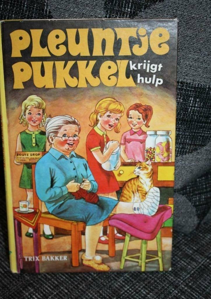 Trix bakker - pleuntje pukkel, Ophalen of Verzenden, Gelezen