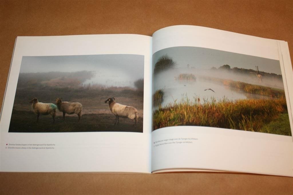 Friesland, land of nature, Ophalen of Verzenden, Gelezen