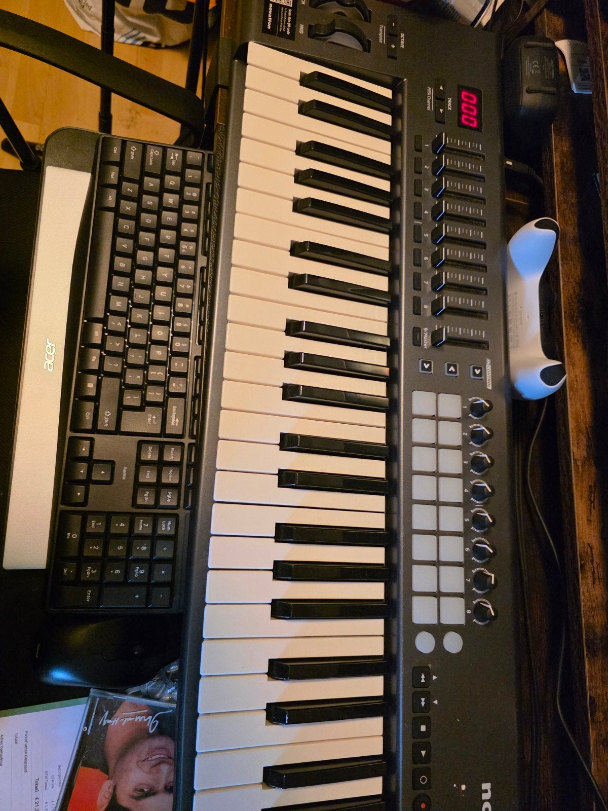 Novation Launchkey 49 MIDI Keyboard Controller, Gebruikt, Ophalen of Verzenden, Midi-aansluiting, 49 toetsen