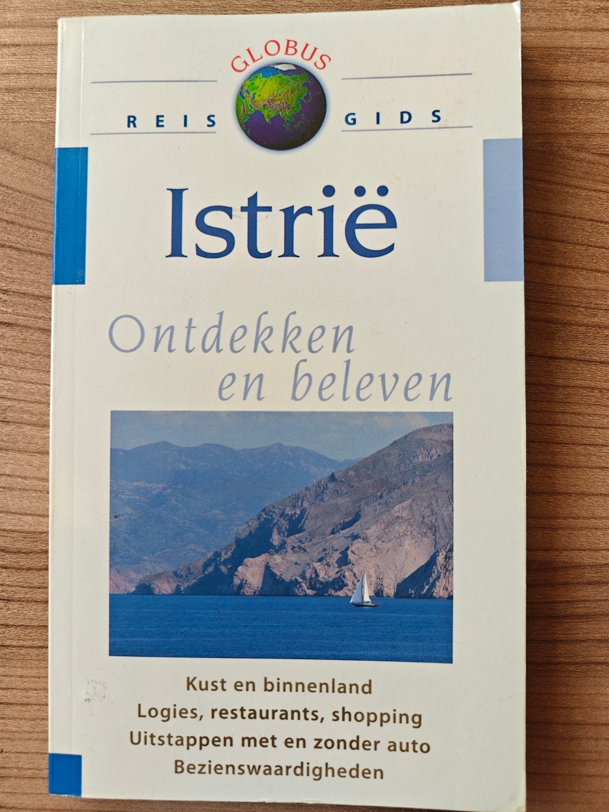 Globus Reisgids Istrië: Ontdekken en Beleven, Europa, Ophalen of Verzenden, Reisgids of -boek, Gelezen
