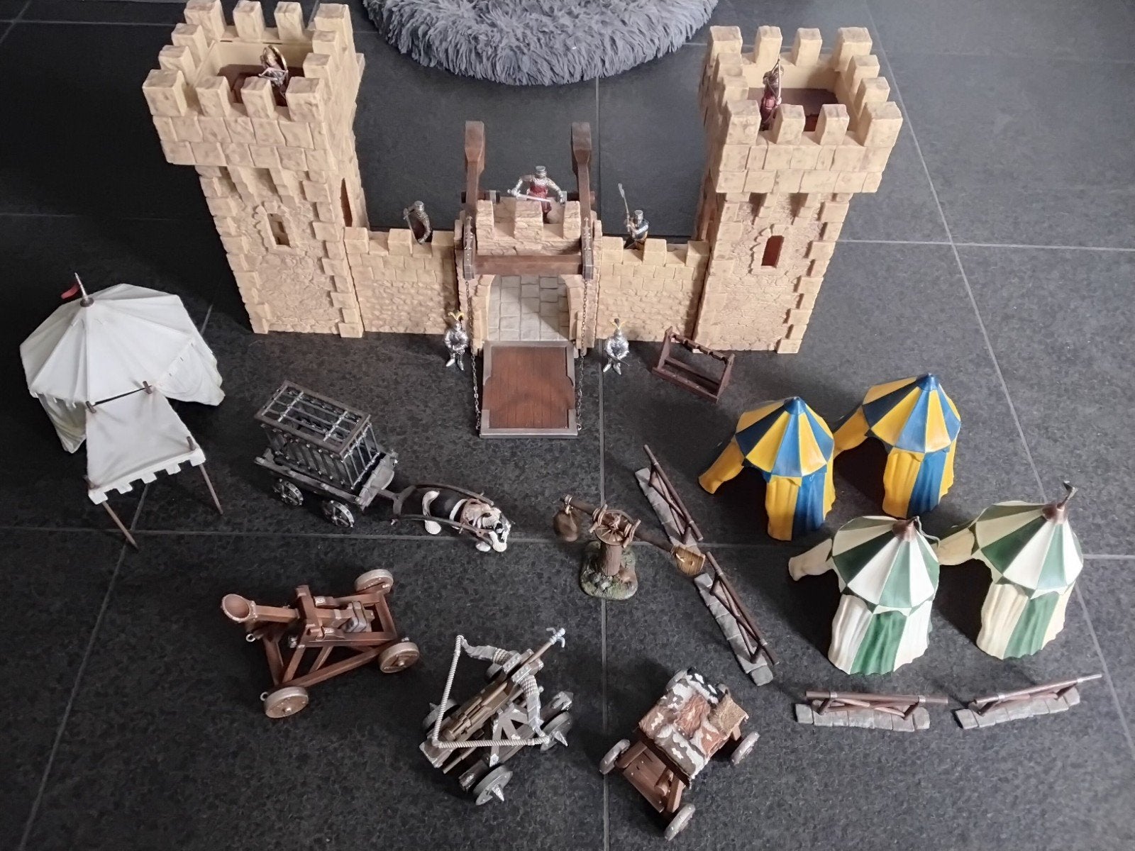 Schleich Ridder Kasteel incl 7 ridders. excl attributen., Verzamelen, Ophalen of Verzenden, Zo goed als nieuw