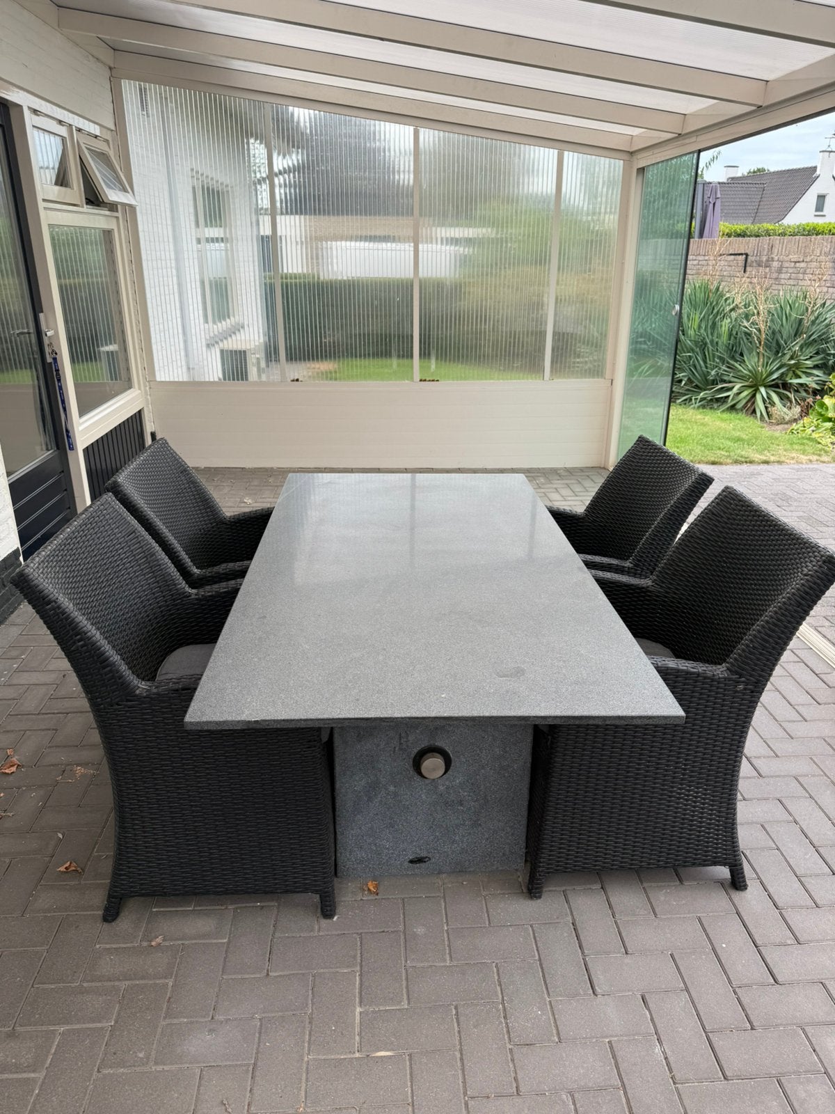 Tuintafel met 4 stoelen, Tuin en Terras, Ophalen, 4 zitplaatsen, Kunststof, Gebruikt
