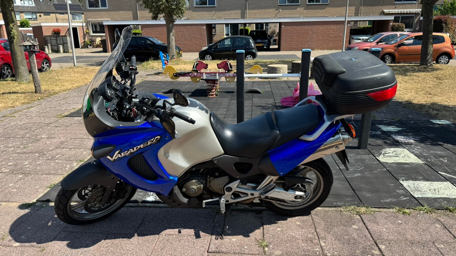 Prachtige Honda XL1000 Varadero | 2002 | 37.800 km, Handvatverwarming, 2 cilinders, Gebruikt, Particulier