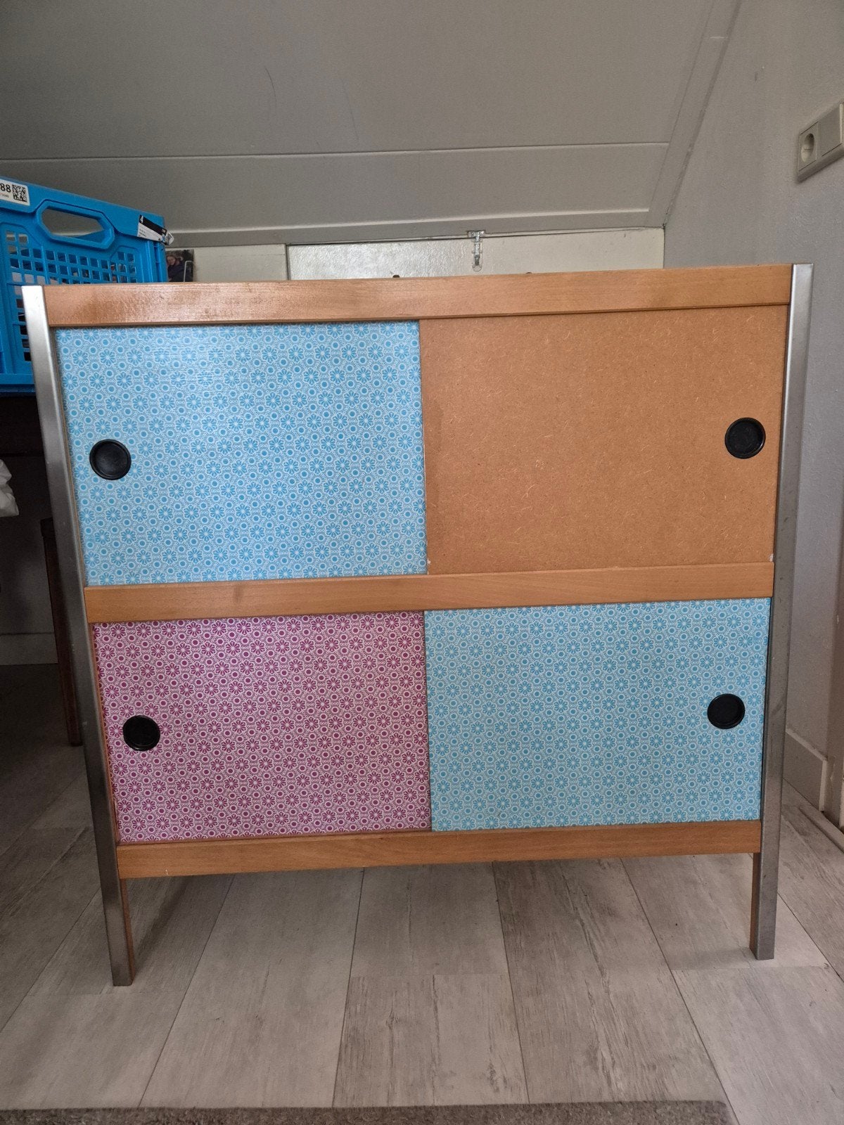 Kewlox kastje met schuifdeuren - 80x80x32 cm, Ophalen, Gebruikt