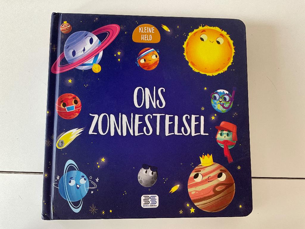 Kleine Held: Ons zonnestelsel. Op rijm. Gekartonneerd., Boeken, Non-fictie, Jongen of Meisje, Ophalen of Verzenden, Zo goed als nieuw