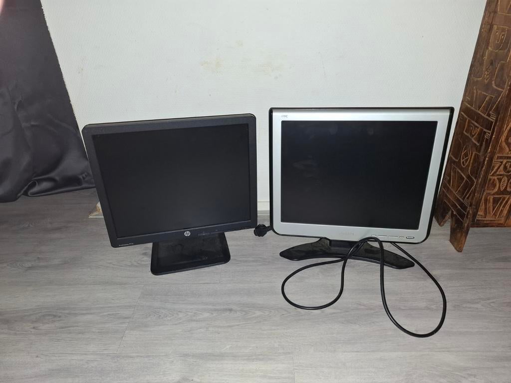2x 16 inch HP en Philips monitoren, Ophalen of Verzenden, Gebruikt, HP, Philips