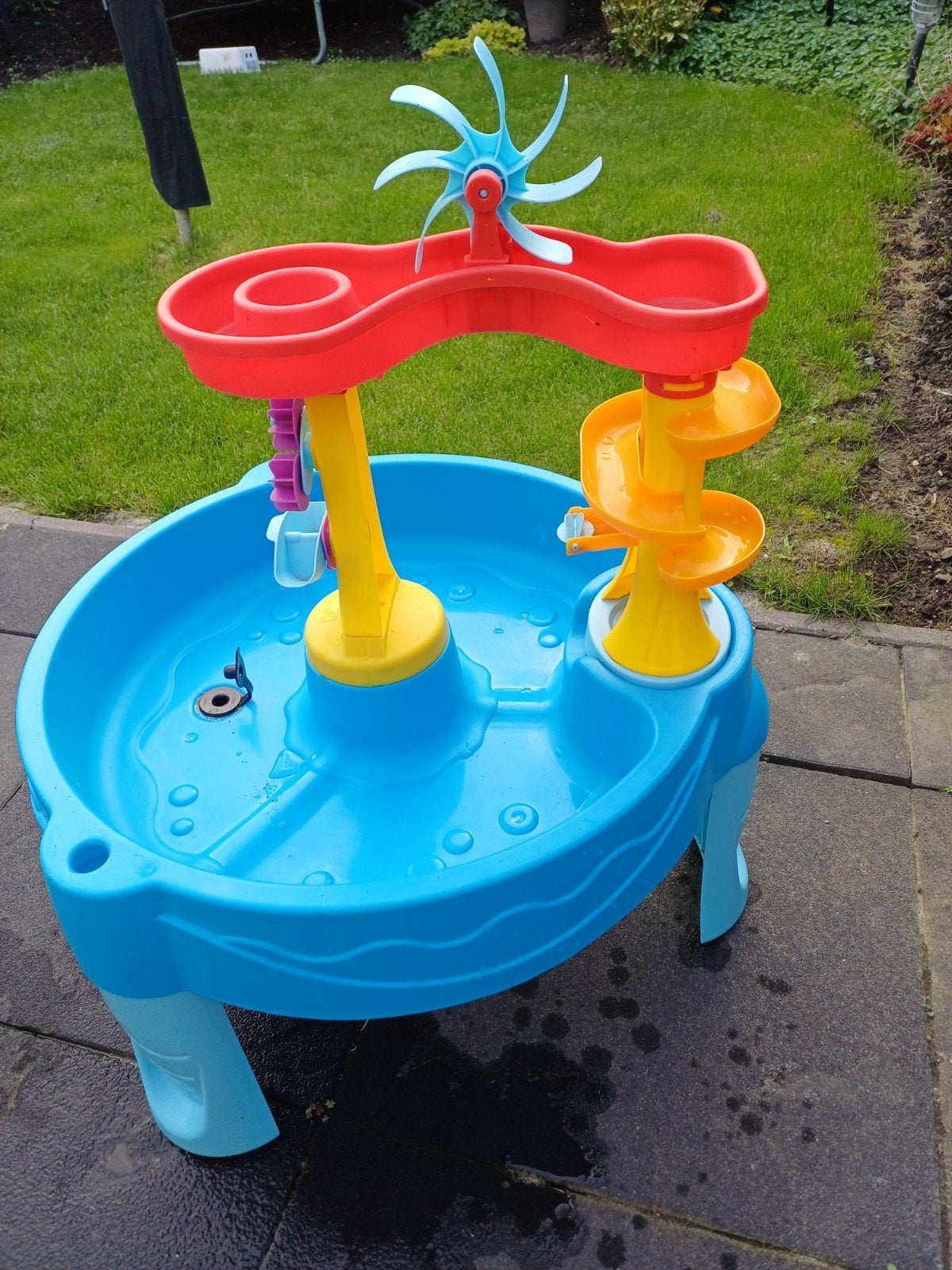 Watertafel in goede staat, Ophalen, Gebruikt