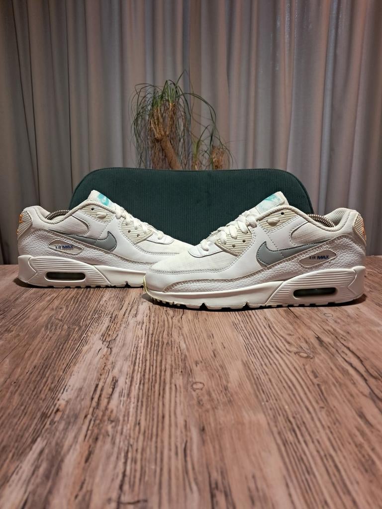 Nike Air Max 90 'Laser Orange - Aurora' Size 40, Wit, Nike, Ophalen of Verzenden, Sneakers of Gympen