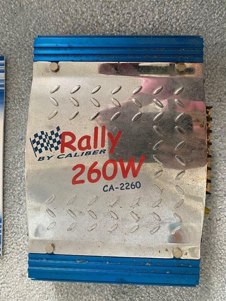 Rally by Caliber CA-2260 260W vintage audio auto Versterker, Auto diversen, Ophalen of Verzenden, Gebruikt
