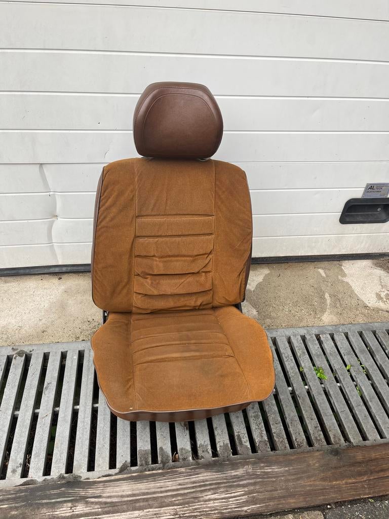 Bruine VW Golf 1 autostoel - Gebruikt, Auto-onderdelen, Interieur en Bekleding, Ophalen, Gebruikt, Universele onderdelen