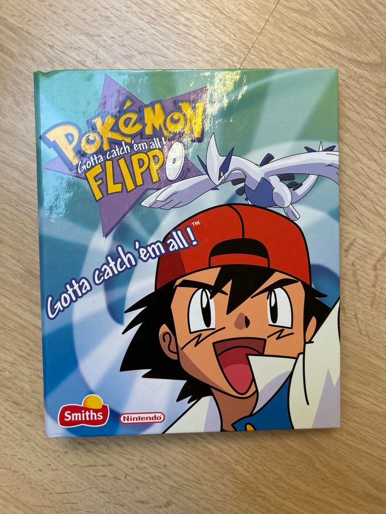 Pokémon Flippo Map Compleet t/m nr 25, Verzamelen, Ophalen, Verzameling, Met verzamelmap(pen)