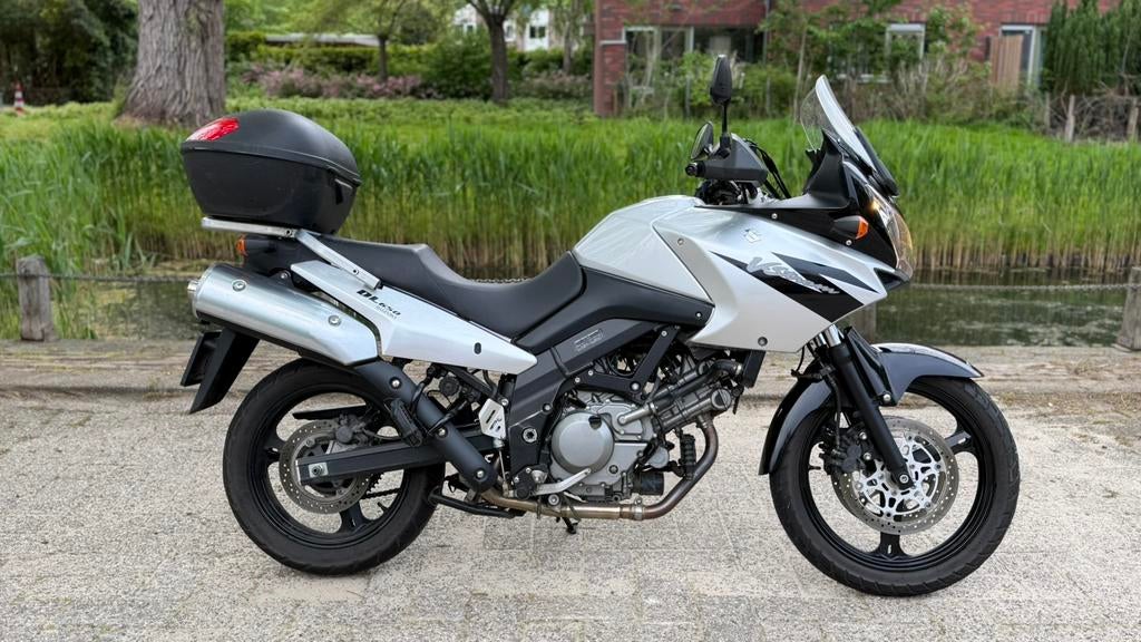 Suzuki 650 DL - V-Strom - 15.725km Scherp geprijsd!!, 2 cilinders, Occasion, Motorrijbewijs A, Particulier