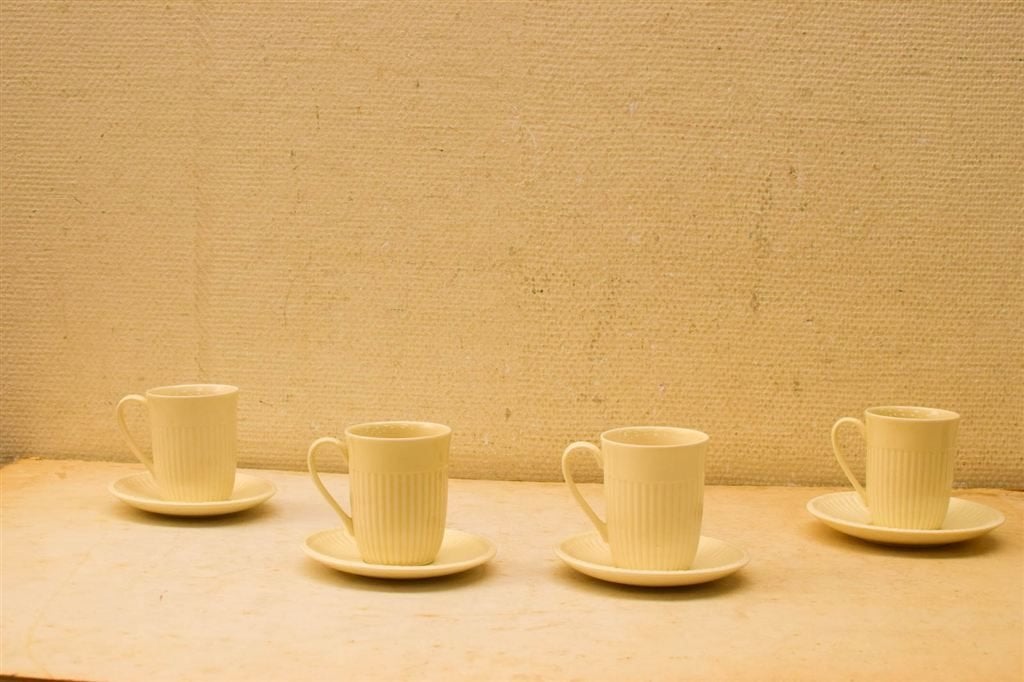 8 delig Wedgwood porseleinen kop en schotels 50279, Ophalen of Verzenden, Gebruikt, Aardewerk, Bord(en)
