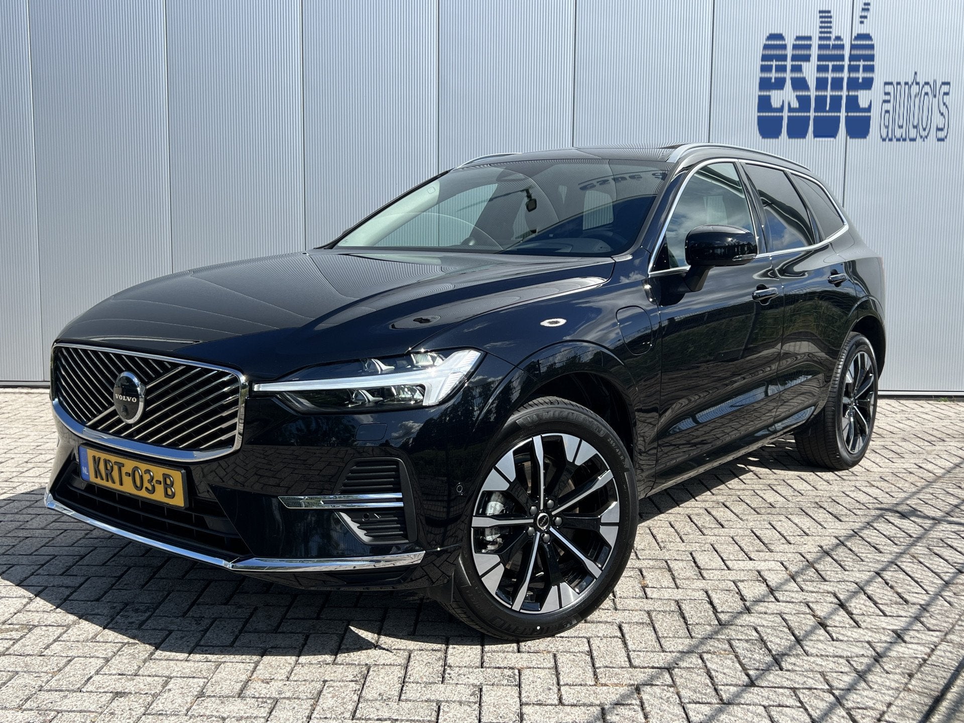 Volvo XC60 2.0 T8 455 pk Plug-In Hybrid AWD Ultra Bright Tre, Auto's, Automaat, Zwart, 4 cilinders, Zwart