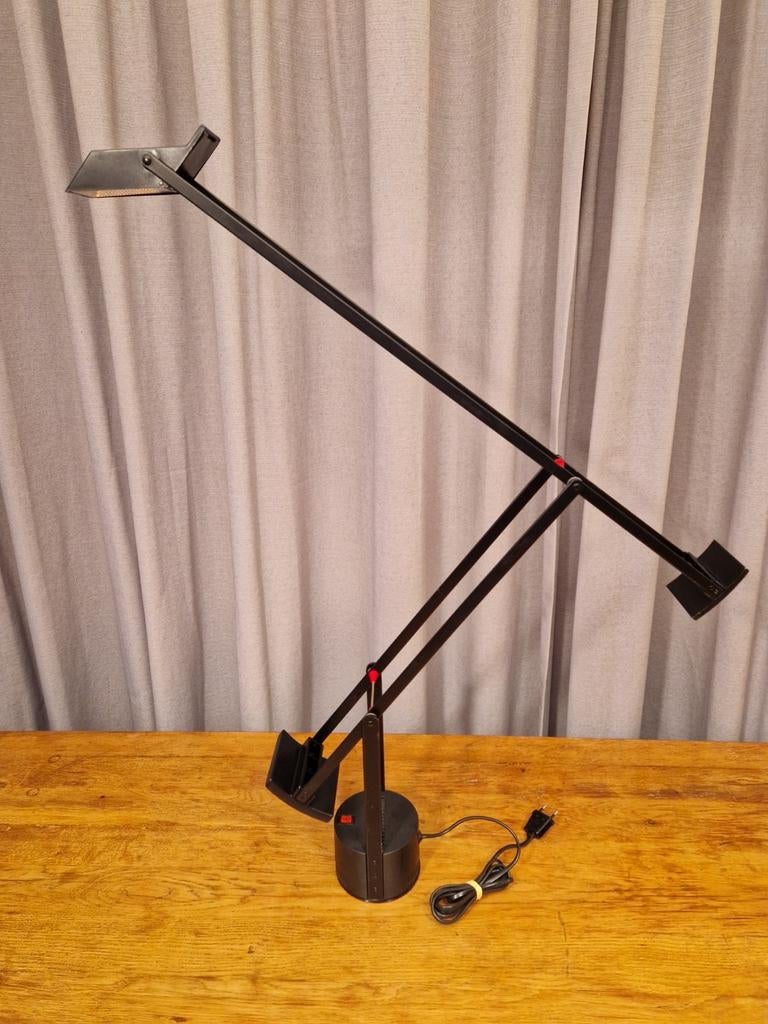 Vintage Artemide Tizio 50 bureaulamp, Ophalen, Artemide, Zo goed als nieuw, Artemide