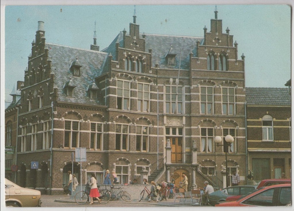Venray Fietsen bij het Oude Raadhuis Gemeentehuis 1982, Verzenden, 1980 tot heden, Gelopen, Limburg